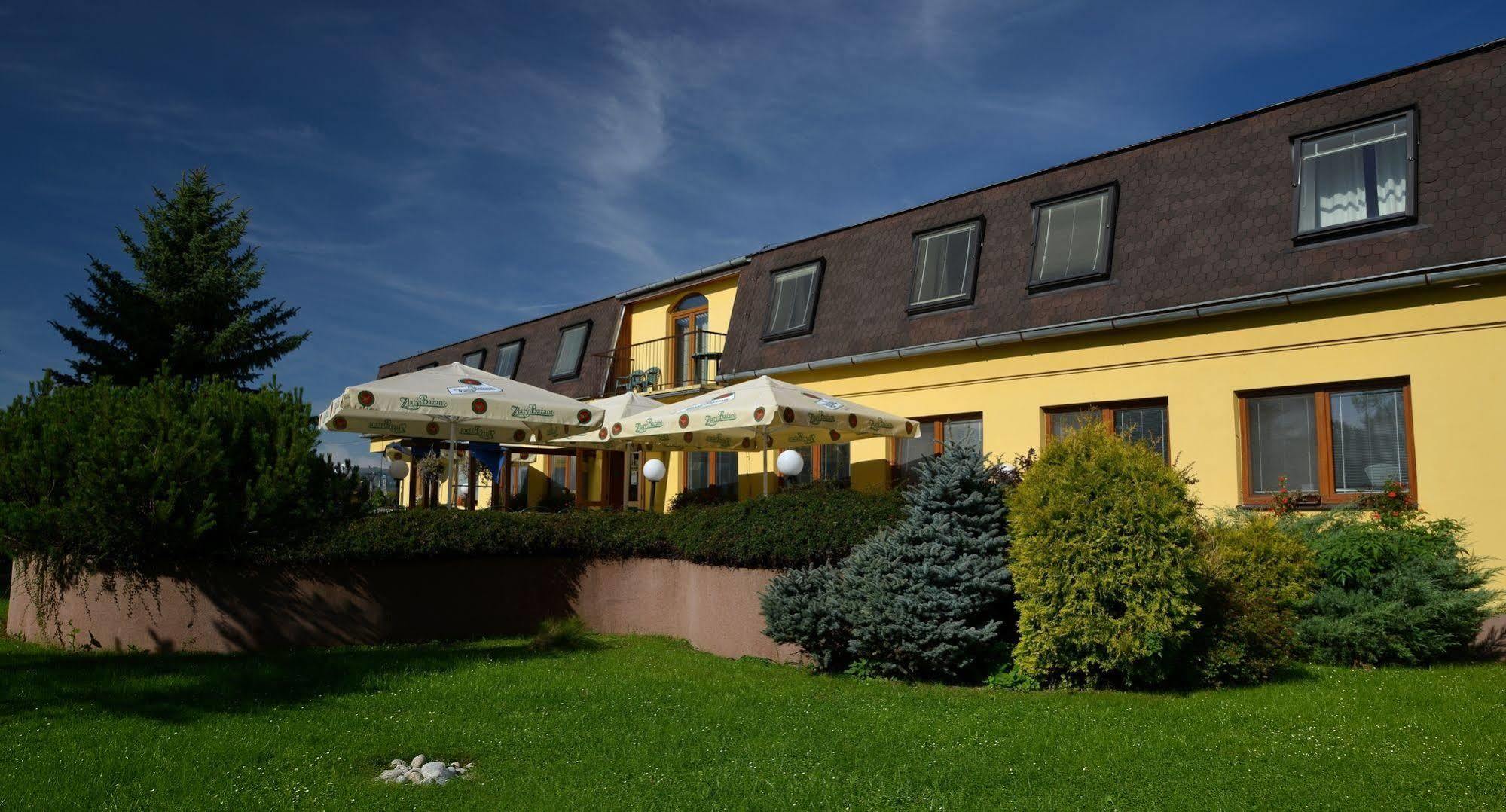 Penzion Agrothermal Bešeňová エクステリア 写真